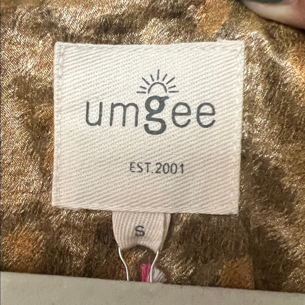 Umgee Metallic Leopard Print Tunic Top - Picture 2 of 4